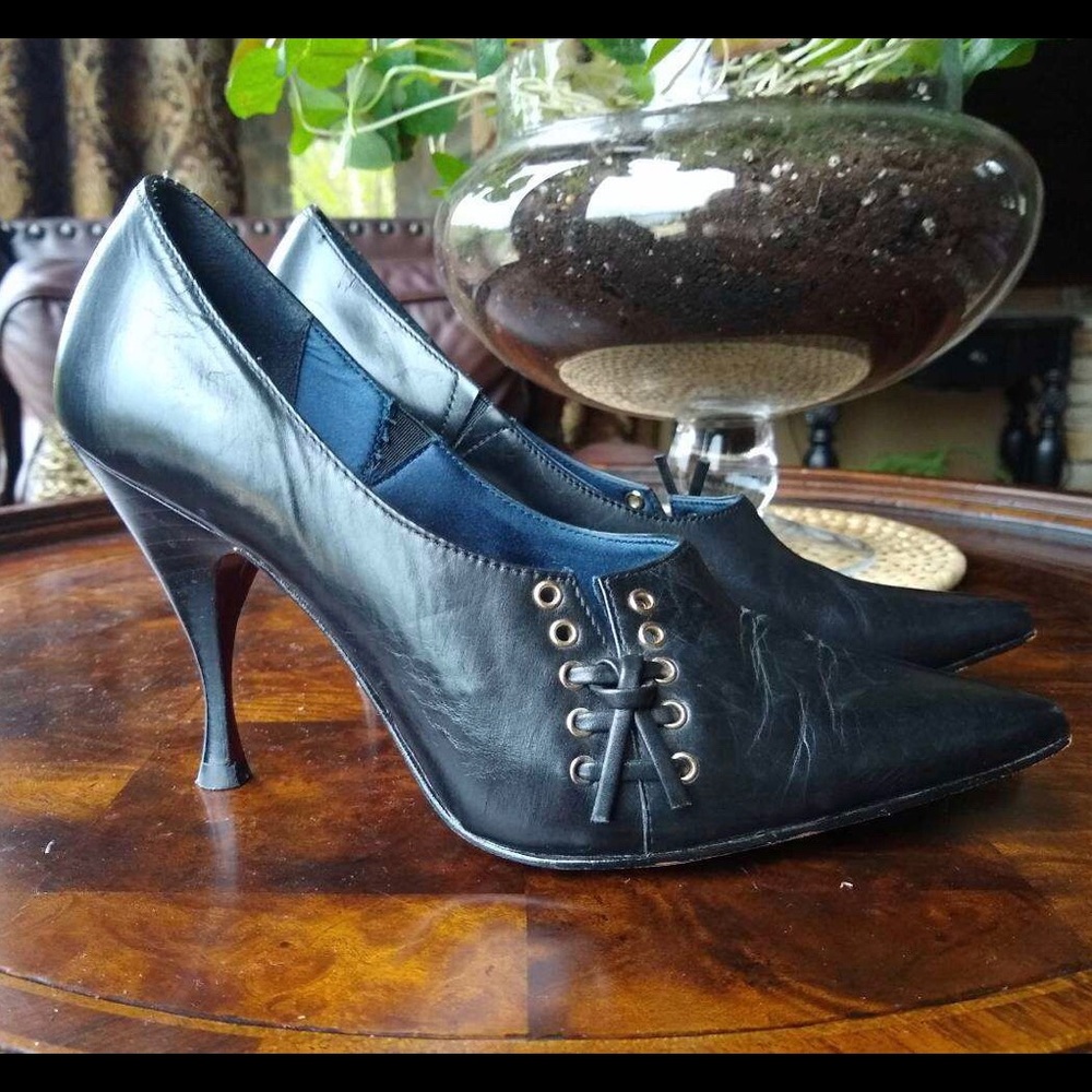 Dani Black black leather lace up pumps